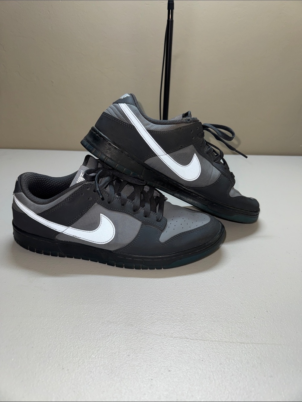 Nike Men’s Low-Top Sneakers - Black, Gray & White